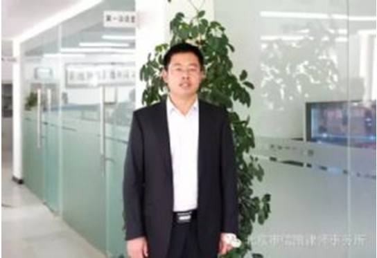 魏俊冰本人.png